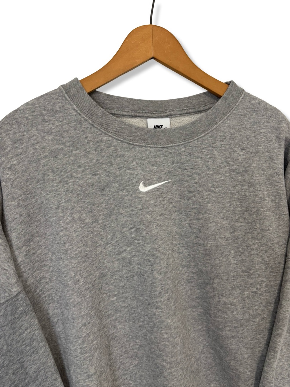 Nike Oversized Cropped Crewneck Sweatshirt - Picture 2 of 4